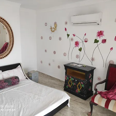 Palace Gokbel Hotell